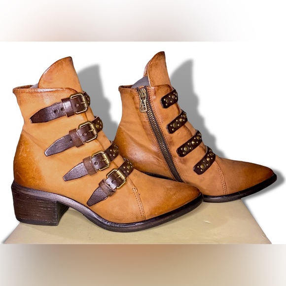 A.S.98 Frankie Studded Tan Leather Buckled Booties - Size 37 / New in Box - Picture 2 of 11